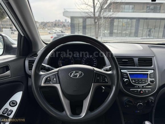 ARB EXECUTİVE 2015 ACCENT BLUE 1.6 OTOMATK KREDİ & KARTA 12 TKST