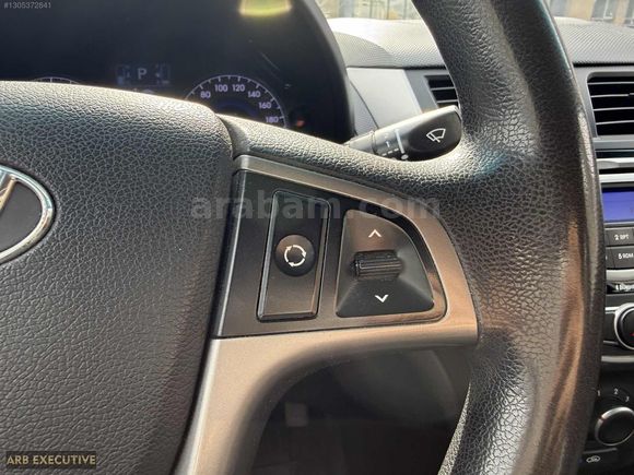 ARB EXECUTİVE 2015 ACCENT BLUE 1.6 OTOMATK KREDİ & KARTA 12 TKST