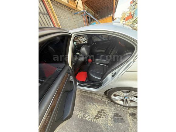 270bin Km de 320i 1999 Model tertemiz 
