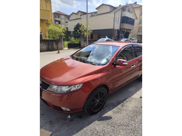 Sahibinden Kia Cerato 1.6 GSL Concept 2010 Model  208.000 km Kırmızı