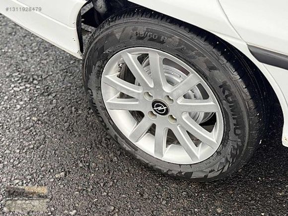 KOŞAR OTO'DAN DÜŞÜK KM ÇOK TEMİZ İLK ELDEN ORİJİNAL ARAÇ