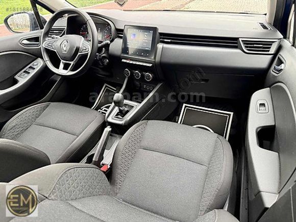ERCAN MOTORS'DAN 2023 CLİO GARANTİLİ+YETKİLİ SERVİS BAKIMLI