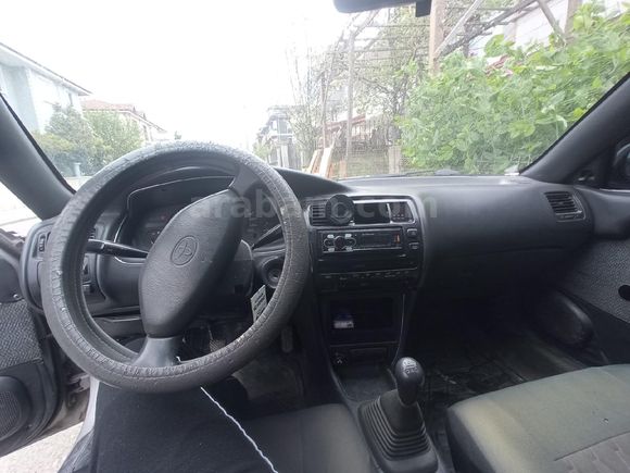 Sahibinden Toyota Corolla 1.6 XLi 1996 Model