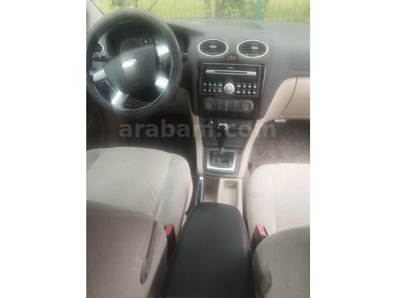 Sahibinden Ford Focus 1.6 Ghia 2006 Model