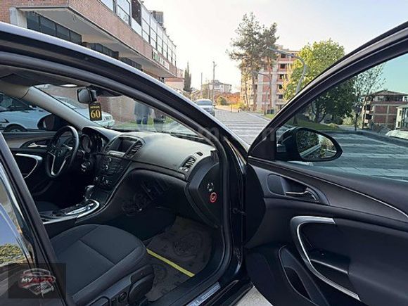 MY AUTO`DAN OPEL İNSİGNA 2.0 CDTİ OTOMATİK 248.000 KM 2012 MODEL