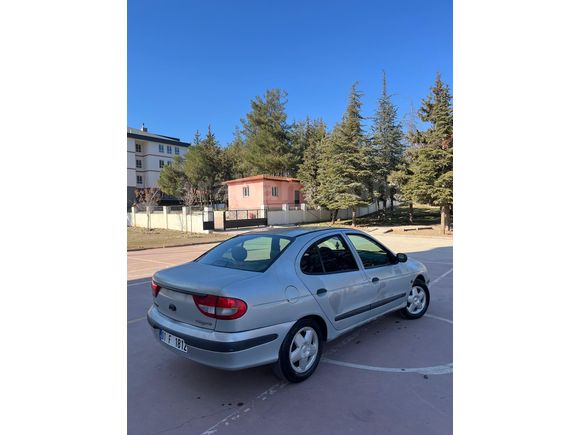 Sahibinden Renault Megane 1.4 Authentique 2003 Model