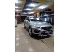 Sahibinden Seat Ateca 1.5 EcoTSI Xperience  Plus KIŞ PAKETLİ 2023 Model  32.500 km Gri (Gümüş)