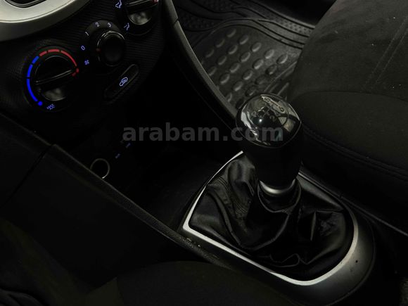 Sahibinden Hyundai Accent Blue 1.6 CRDI Mode Plus 2014 Model 