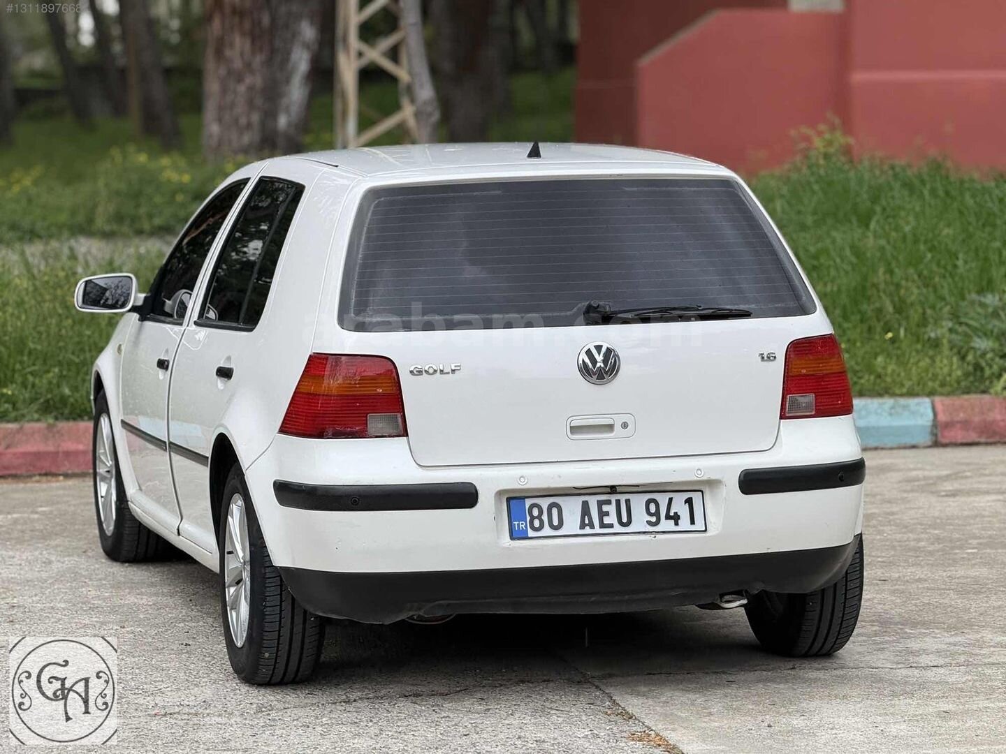 Galeriden Volkswagen Golf 1.6 Comfortline 1999 Model Osmaniye 345.000 km Beyaz 3