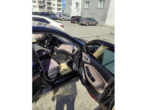Memurdan Hyundai i20 1.2 MPI Elite Blue