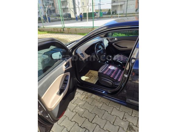 Memurdan Hyundai i20 1.2 MPI Elite Blue