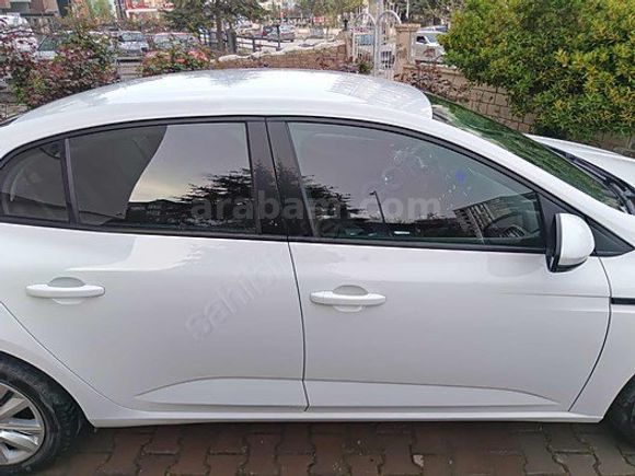 2021 MEGANE 4 1.5BLUE DCİ EDC BOYASIZ DEĞİŞENSİZ