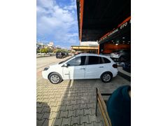 Sahibinden Renault Clio 1.2 Grandtour Extreme 2011 Model İzmir 56.000 km Beyaz