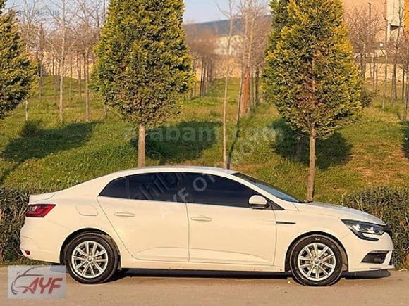 2020 MODEL RENAULT MEGANE IV 150 BİN KM DE OTOMATİK