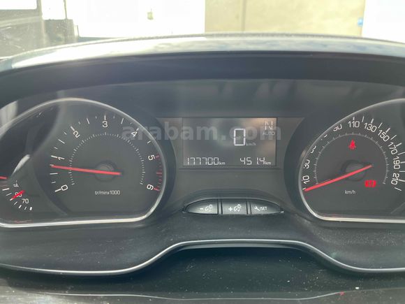 Sahibinden Peugeot 208 1.4 HDi Active 2013 Model 