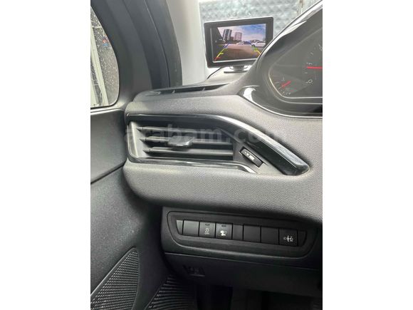 Sahibinden Peugeot 208 1.4 HDi Active 2013 Model 