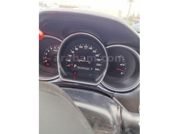 Sahibinden Kia Ceed 1.6 CRDi Premium 2012 Model