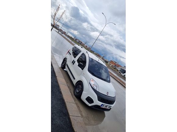 2017 ÇIKIŞLI OTOMOBİL RUHSATLI DEĞİŞENSİZ 109BİN KM FİORİNO