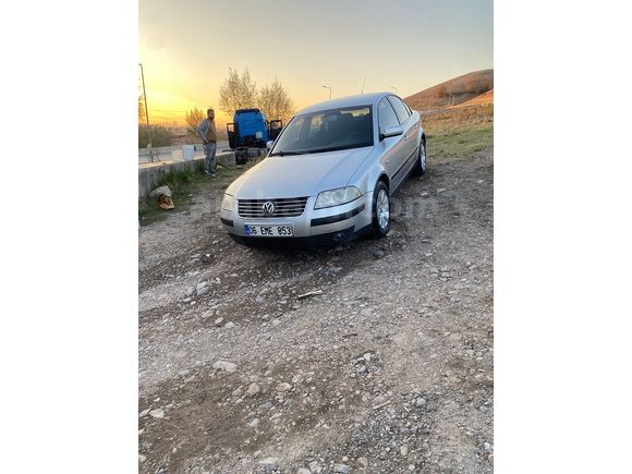 Sahibinden Volkswagen Passat 1.9 TDi Comfortline Çift Kırmızı 2003 Model 