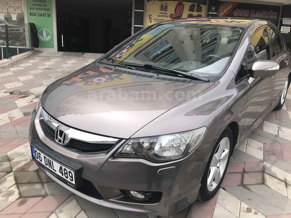 Sahibinden Honda Civic 1.6i VTEC Premium 2010 Model 