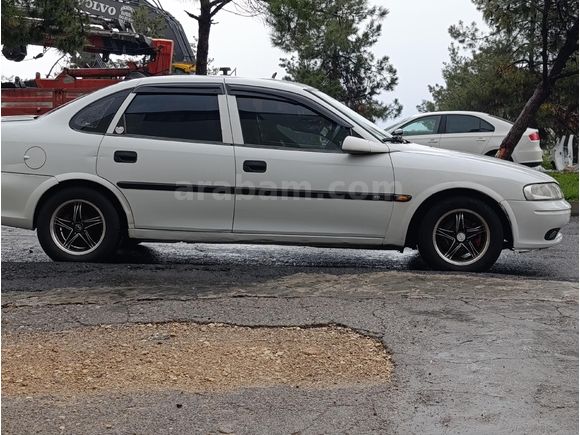 Sahibinden Opel Vectra 1.6 GL 1996 Model
