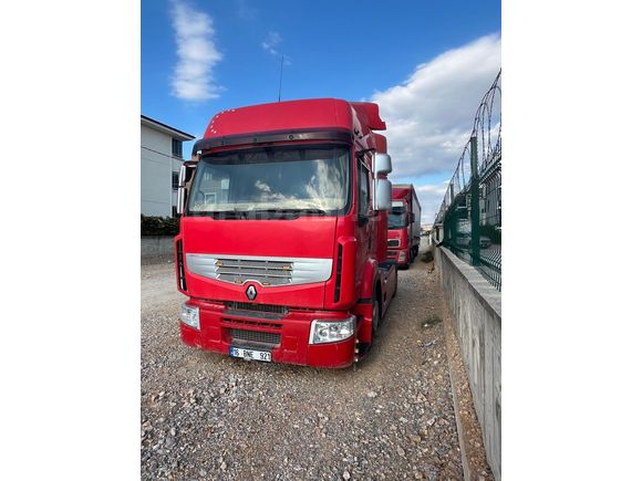 Sahibinden takım Renault Premium 450.18 T