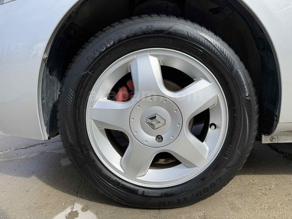 DOKTORDAN TEMİZ BAKIMLI MASRAFSIZ SADECE 137.000 KM DE