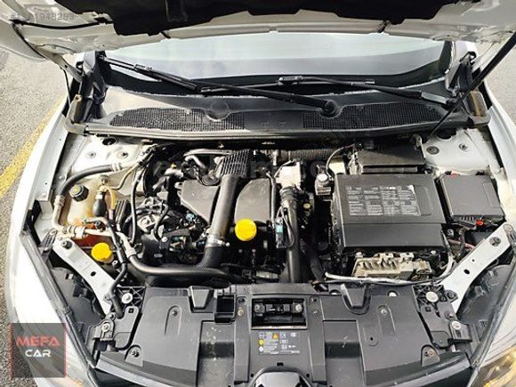 2014 RENAULT MEGANE KARTLİ HATASIZ BOYASIZ