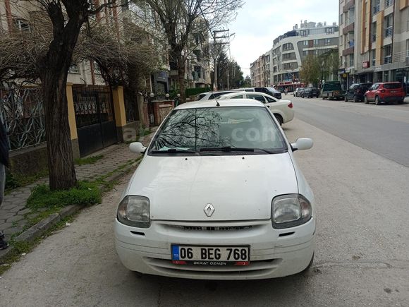 Sahibinden Renault Clio 1.4 RNA 2001 Model