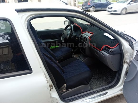 Sahibinden Renault Clio 1.4 RNA 2001 Model