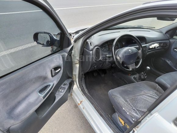 2003 MODEL 1.6 EXPRESSİON Renault Megane Trabzon KREDİ KARTINA 12 AYA KADAR TAKSİT İMKANI