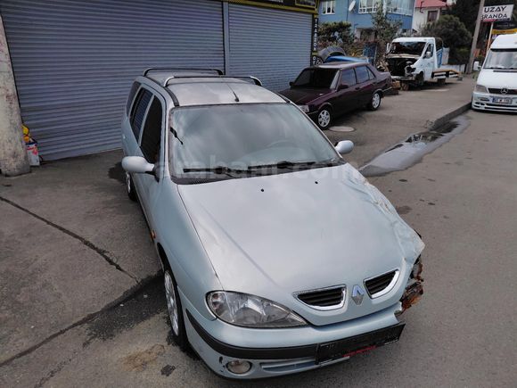 2003 MODEL 1.6 EXPRESSİON Renault Megane Trabzon KREDİ KARTINA 12 AYA KADAR TAKSİT İMKANI