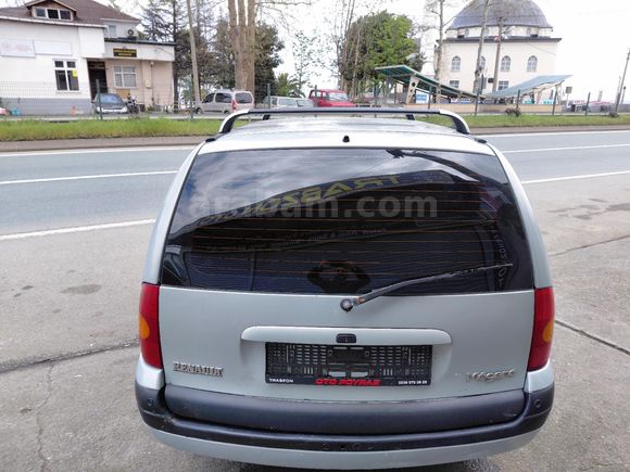 2003 MODEL 1.6 EXPRESSİON Renault Megane Trabzon KREDİ KARTINA 12 AYA KADAR TAKSİT İMKANI