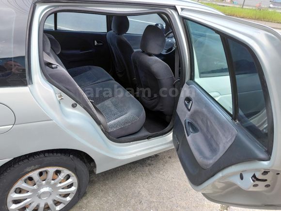 2003 MODEL 1.6 EXPRESSİON Renault Megane Trabzon KREDİ KARTINA 12 AYA KADAR TAKSİT İMKANI