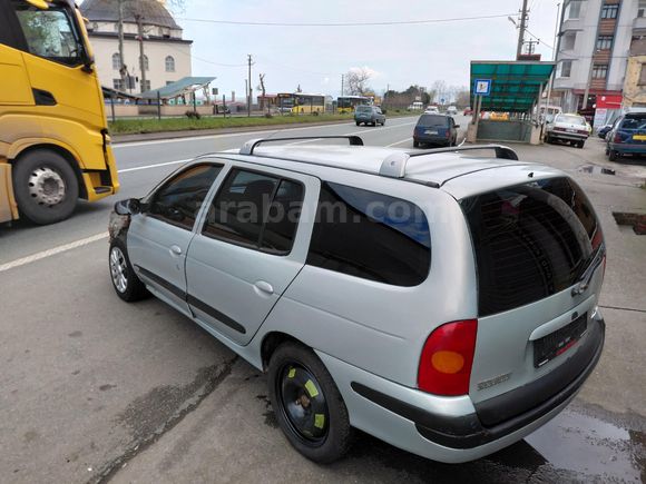 2003 MODEL 1.6 EXPRESSİON Renault Megane Trabzon KREDİ KARTINA 12 AYA KADAR TAKSİT İMKANI