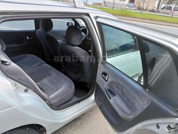2003 MODEL 1.6 EXPRESSİON Renault Megane Trabzon KREDİ KARTINA 12 AYA KADAR TAKSİT İMKANI