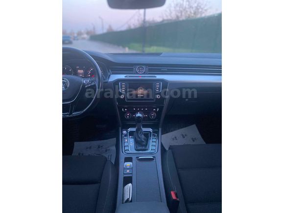 R LİNE DONANIMLI KM ORJINAL 243 BİN