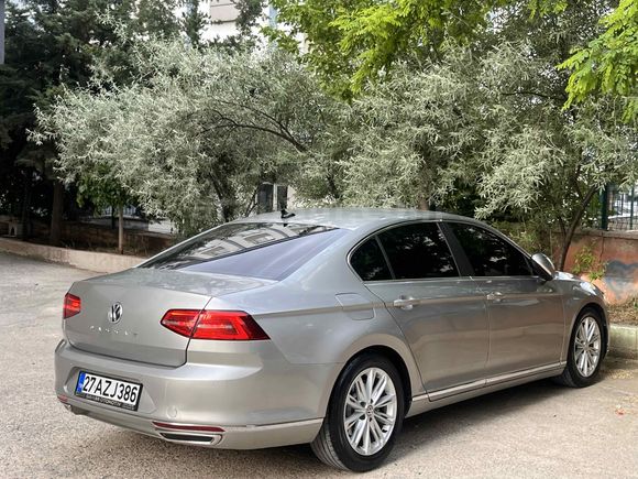 R LİNE DONANIMLI KM ORJINAL 243 BİN