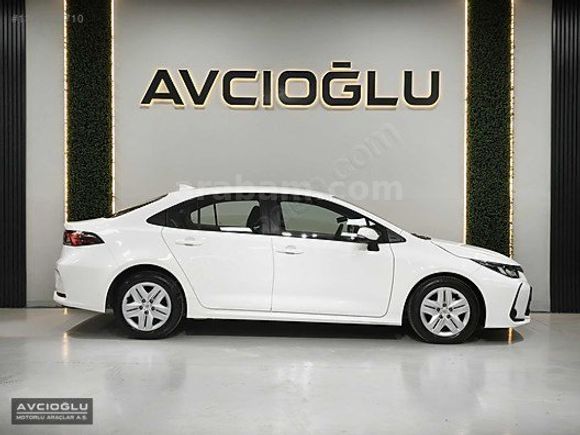 AVCIOĞLU - 2025 TOYOTA COROLLA 1.5 VISION PLUS HATASIZ BOYASIZ
