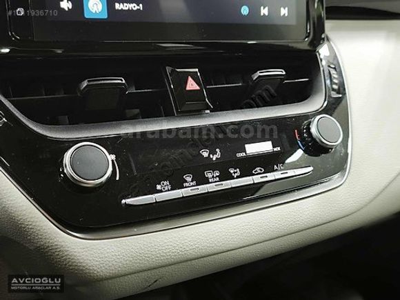 AVCIOĞLU - 2025 TOYOTA COROLLA 1.5 VISION PLUS HATASIZ BOYASIZ