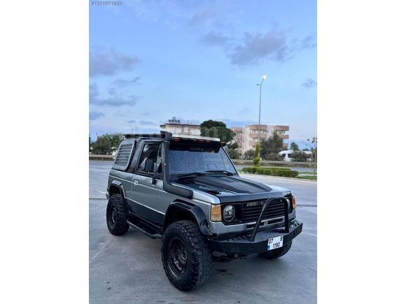 1990 Mitsubishi Pajero/Sıfır motor/extralı masrafsız en uygunu