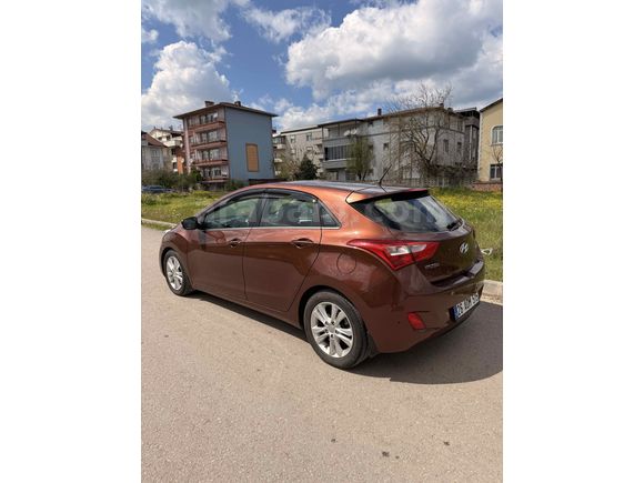 Sahibinden Hyundai i30 1.6 CRDi Style 2012 Model 