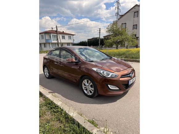 Sahibinden Hyundai i30 1.6 CRDi Style 2012 Model 