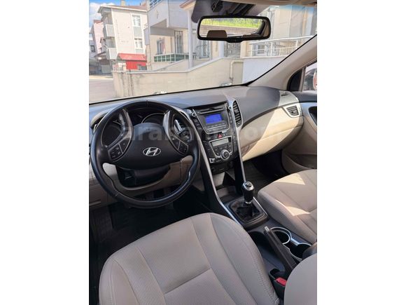 Sahibinden Hyundai i30 1.6 CRDi Style 2012 Model 