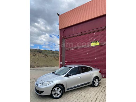HATASIZ BOYASIZ DEĞİŞENSİZ 126.ooo km 1.6 LPG