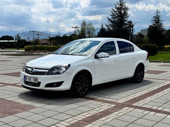 Sahibinden Opel Astra 1.3 CDTI Enjoy 111.Yıl 2011 Model 