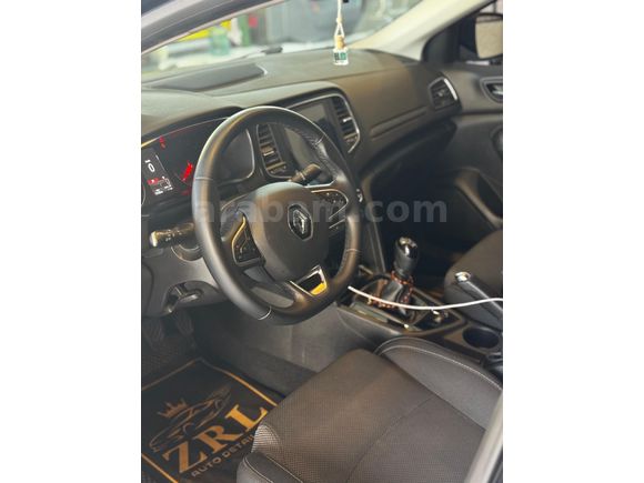 Sahibinden Renault Megane 1.3 TCe Joy 2021 Model