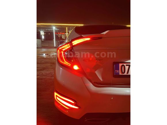 Sahibinden Honda Civic 1.6i VTEC Eco Elegance 2017 Model 
