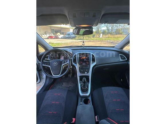 Sahibinden Opel Astra 1.3 CDTI Sport 2012 Model  283.000 km Beyaz