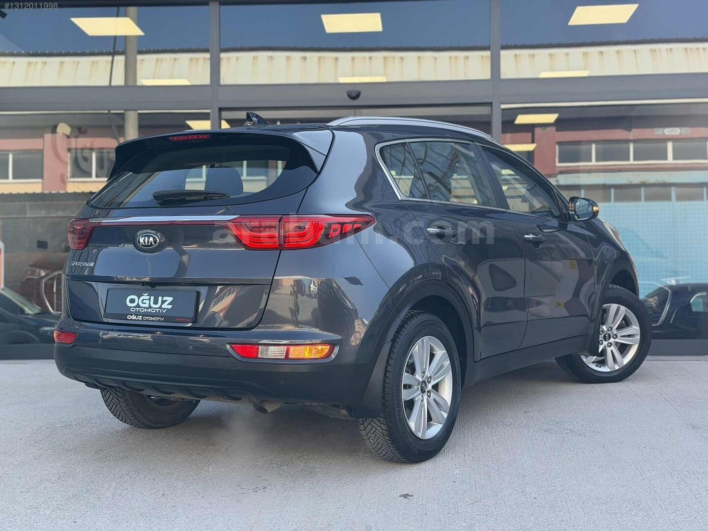 ORJİNAL HATASIZ 2017 PREMİUM TAMDOLU OTOMATİK 114.000km CAMTAVAN 2